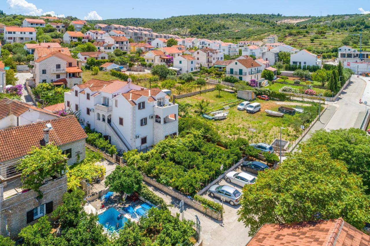 Villa Dinka سوتيفان المظهر الخارجي الصورة